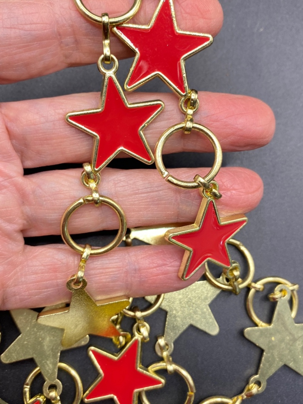 Red & Gold Enameled Stars Goldtone Chain Belt NWT Bright Patriotic - Picture 8 of 10